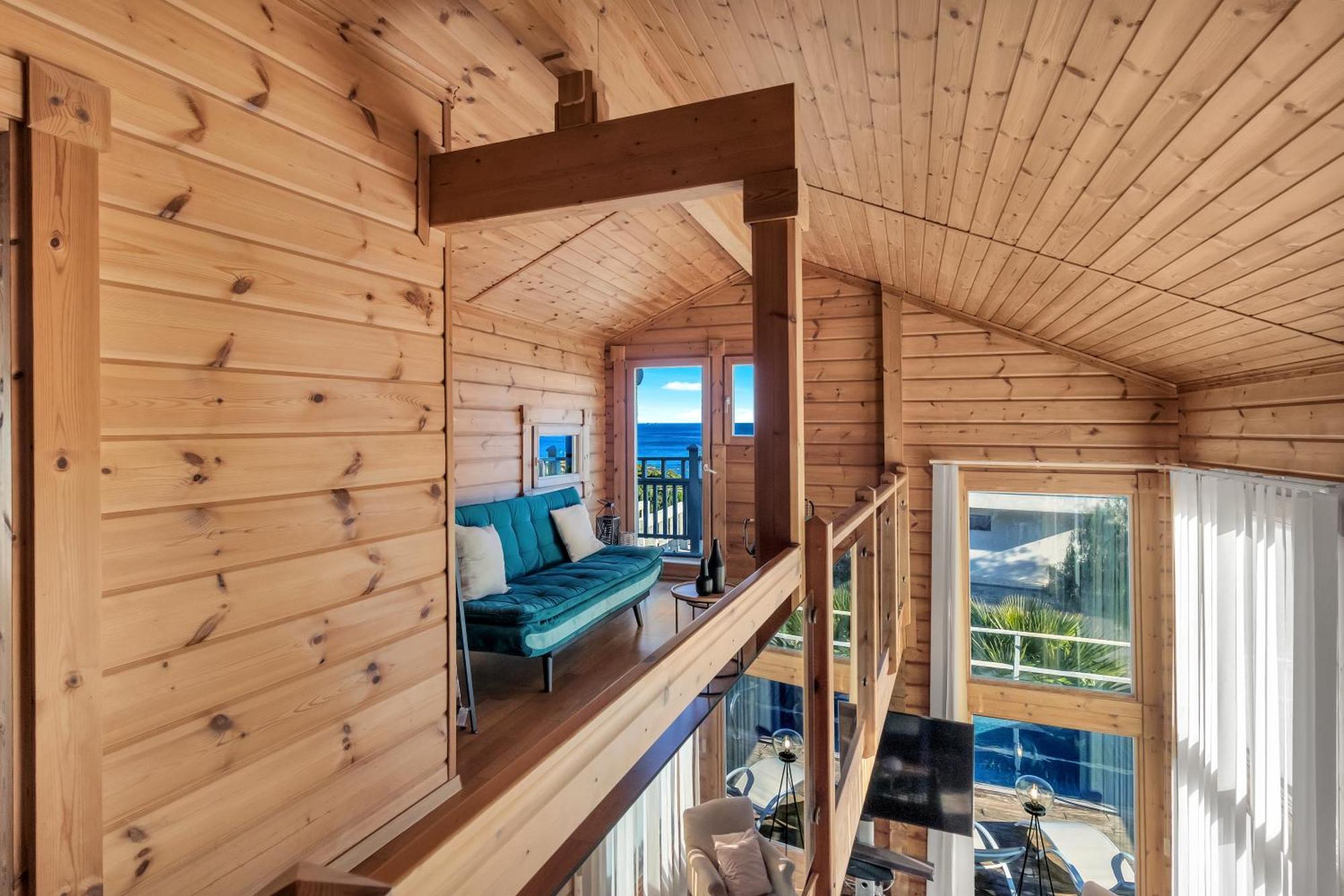 Increible Villa De Madera Con Vistas Al Mar 阿尔赫西拉斯 外观 照片