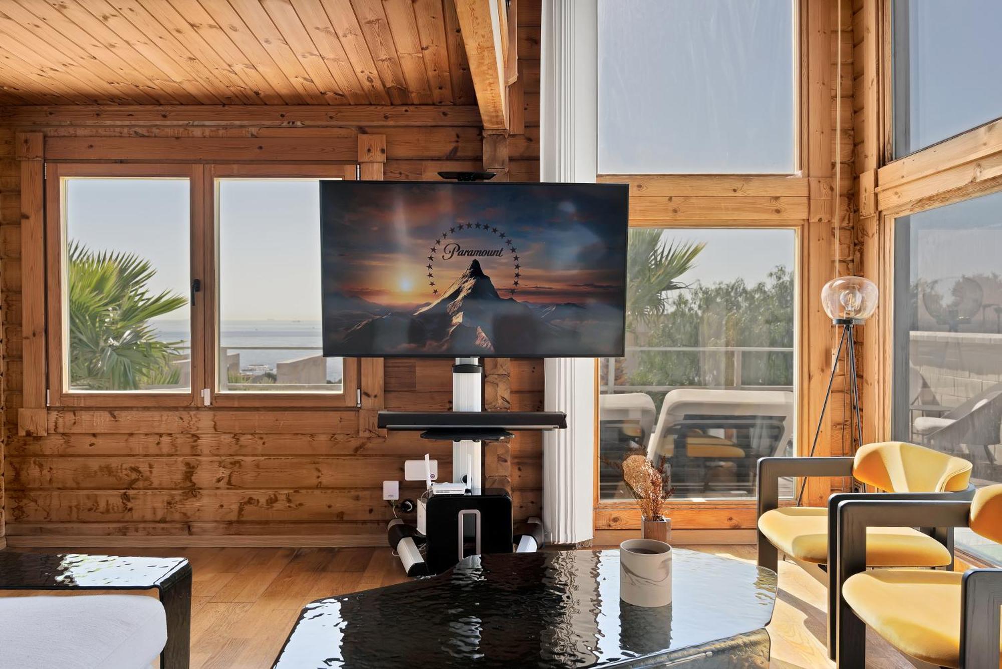Increible Villa De Madera Con Vistas Al Mar 阿尔赫西拉斯 外观 照片