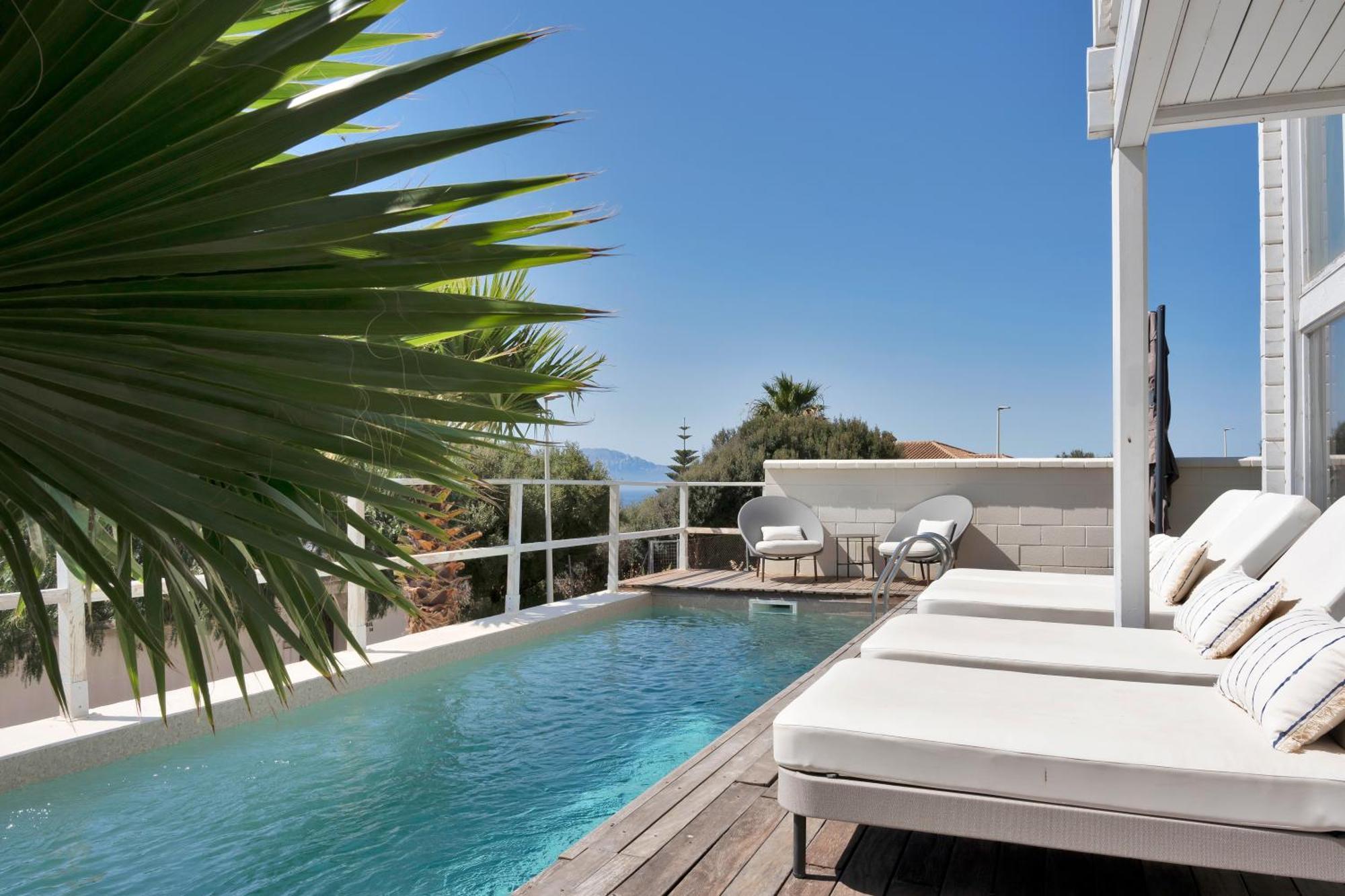 Increible Villa De Madera Con Vistas Al Mar 阿尔赫西拉斯 外观 照片