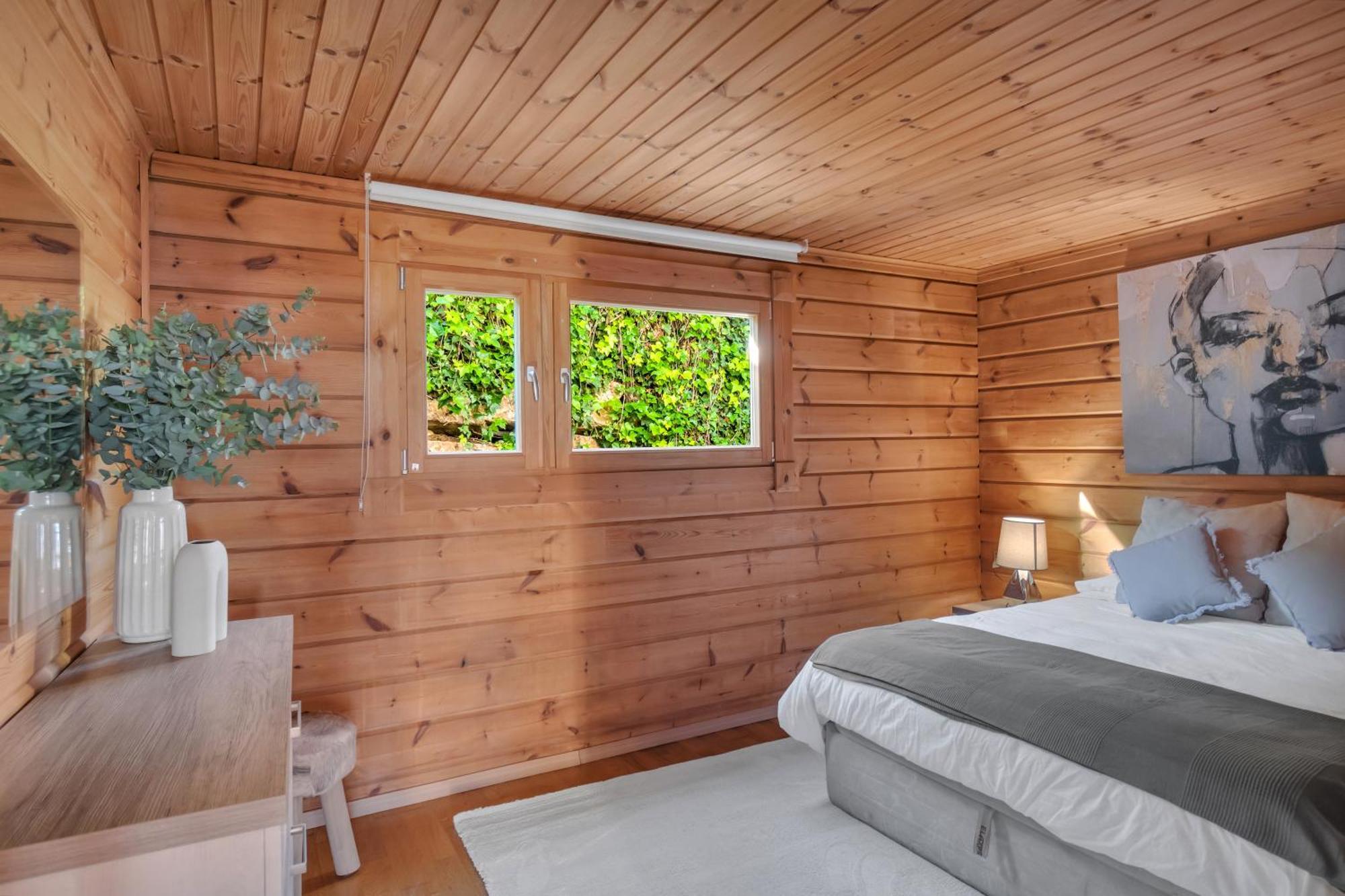 Increible Villa De Madera Con Vistas Al Mar 阿尔赫西拉斯 外观 照片